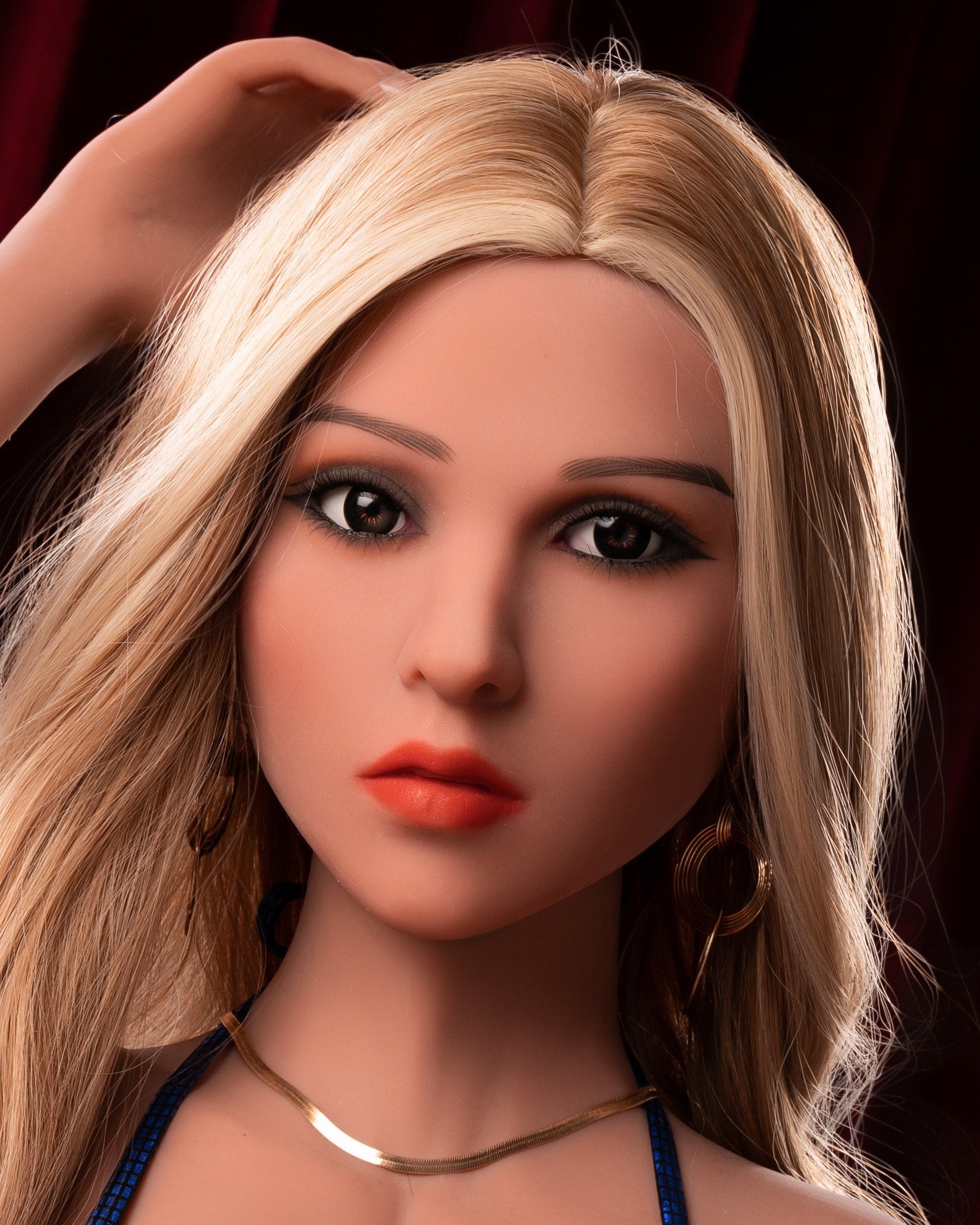 Hoe breng je make-up aan op een sexpop