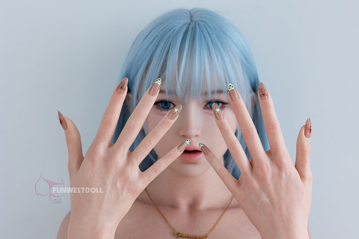 FunWestDoll Alisha realistic hands and fingers close up