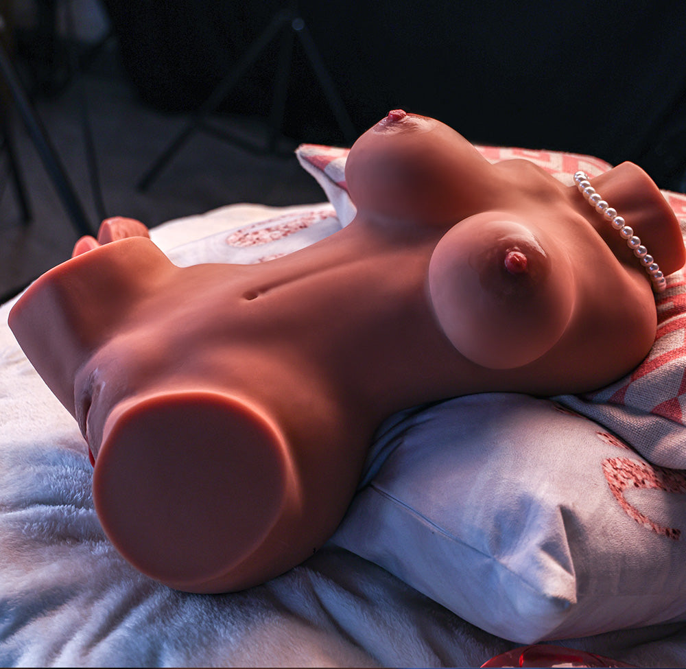 romp masturbator monica zonder hoofd en benen zijkant